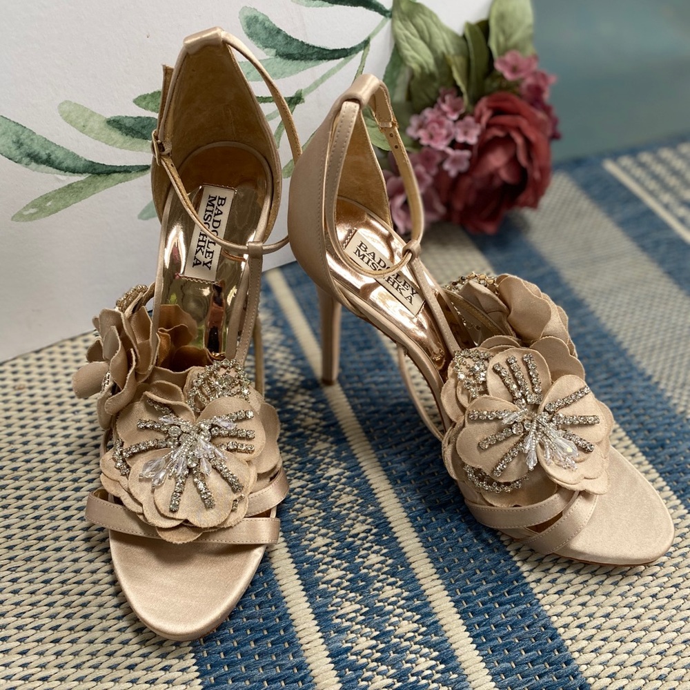 Badgley Mishka Blush Satin Sandals Size 10